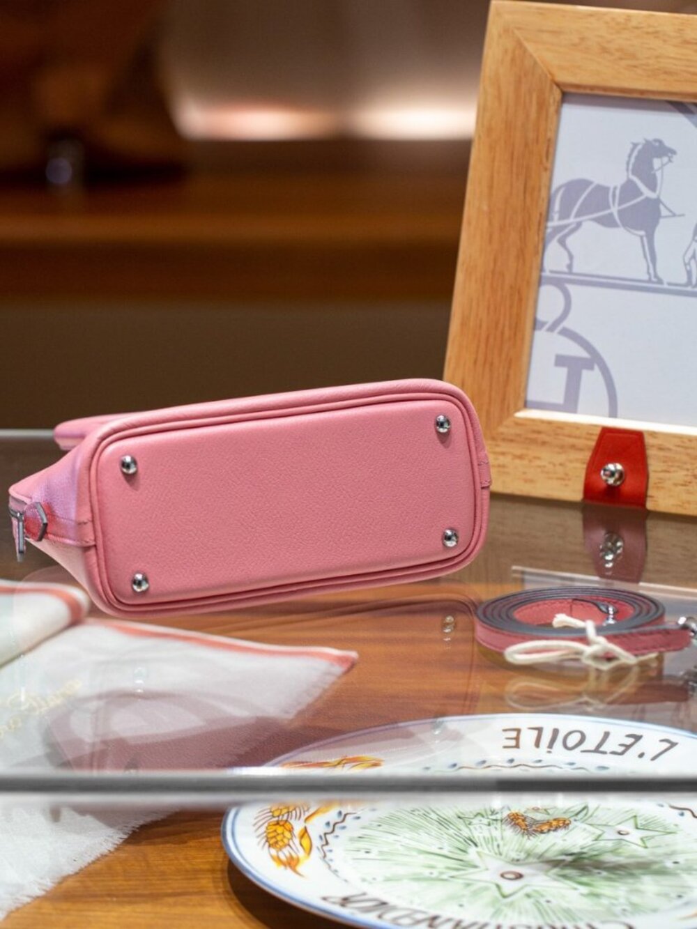 Chic Pink Leather Bowling Bag | Elegant 18cm Mini Shell Satchel - Picture 3 of 5